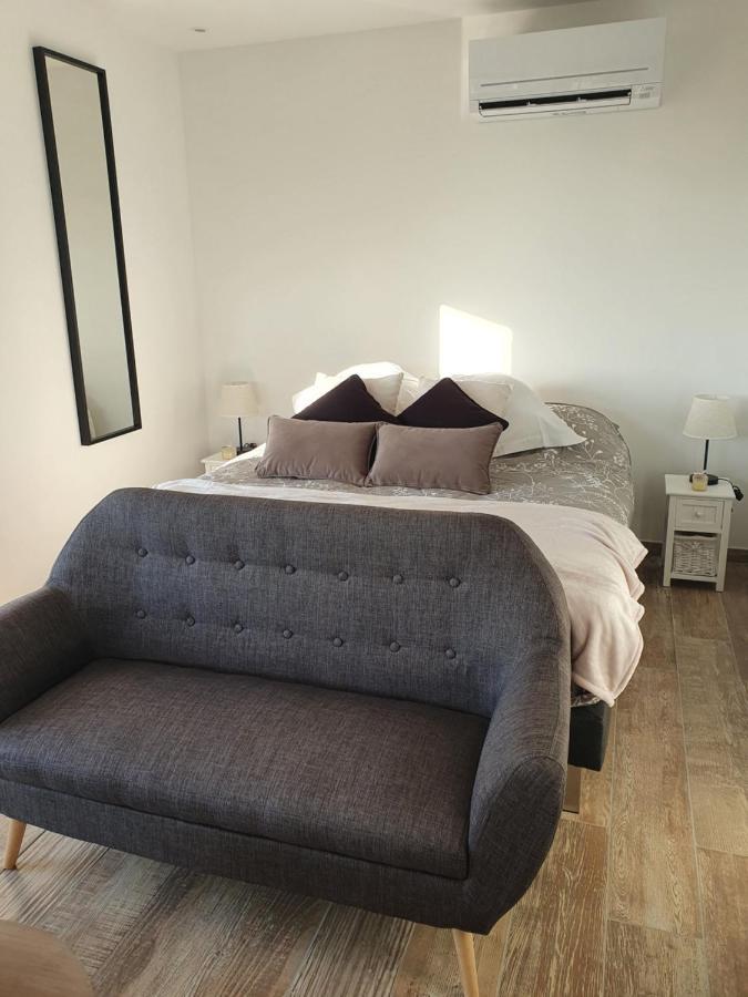 Instant Secret Bed and Breakfast Pourrieres Eksteriør billede